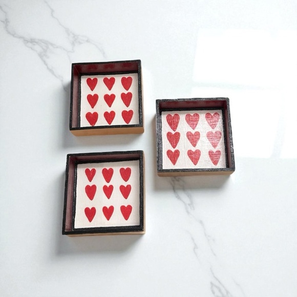3 Handmade Red Heart Dishes For Small Storage - Picture 3 of 8